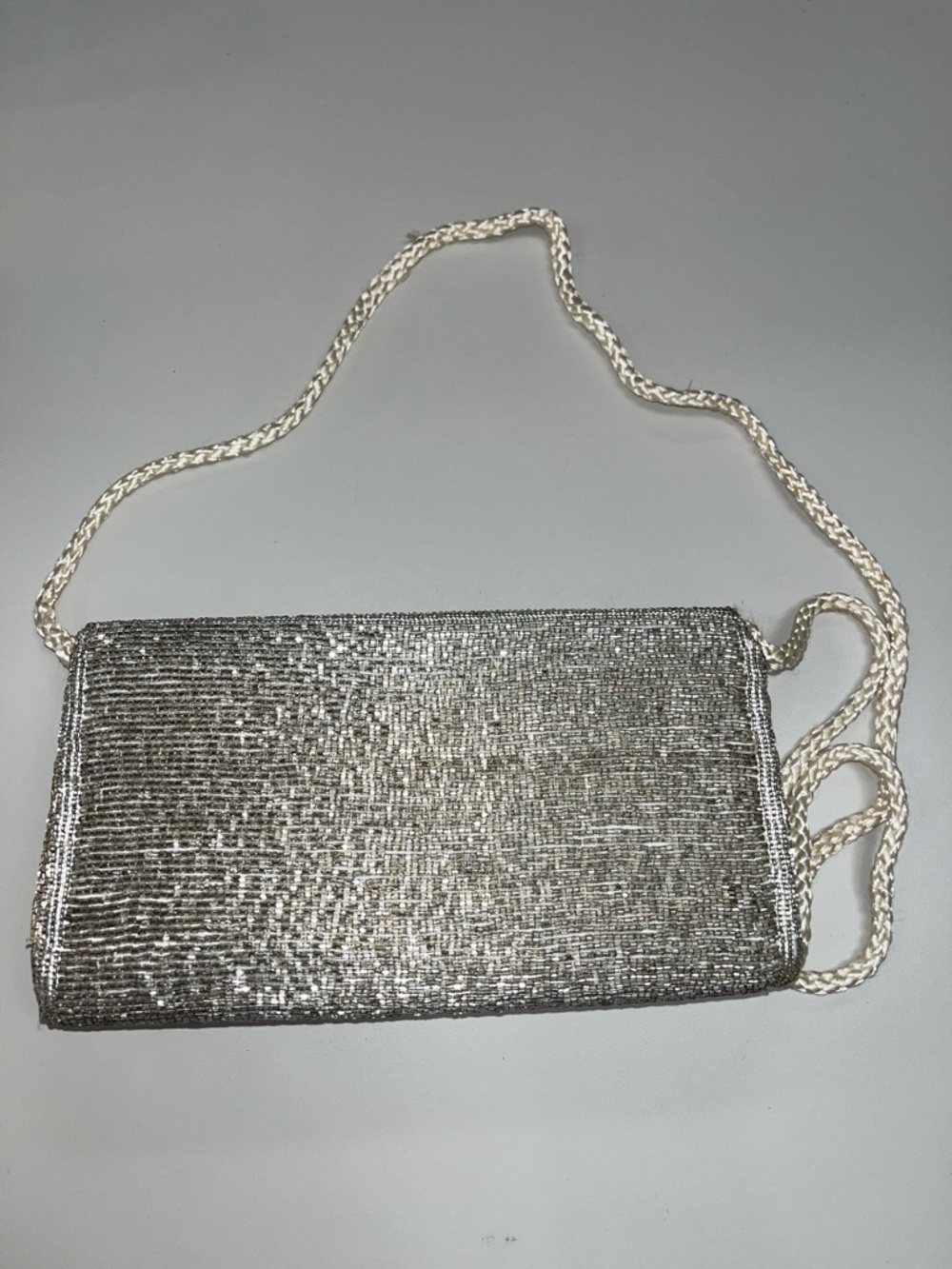 La Regale Silver Scallop Beaded Clutch / Shoulder Bag - Picture 6 of 16